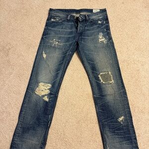 Diesel Viker-R-Box Distressed Blue Jeans (Unique)